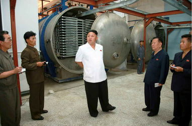 金正恩视察水产品加工厂 要求工人做好开工准备 全文